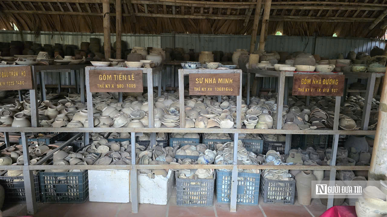 Học hết lớp 3, gã thợ hồ lấy được vợ đẹp và trở thành 