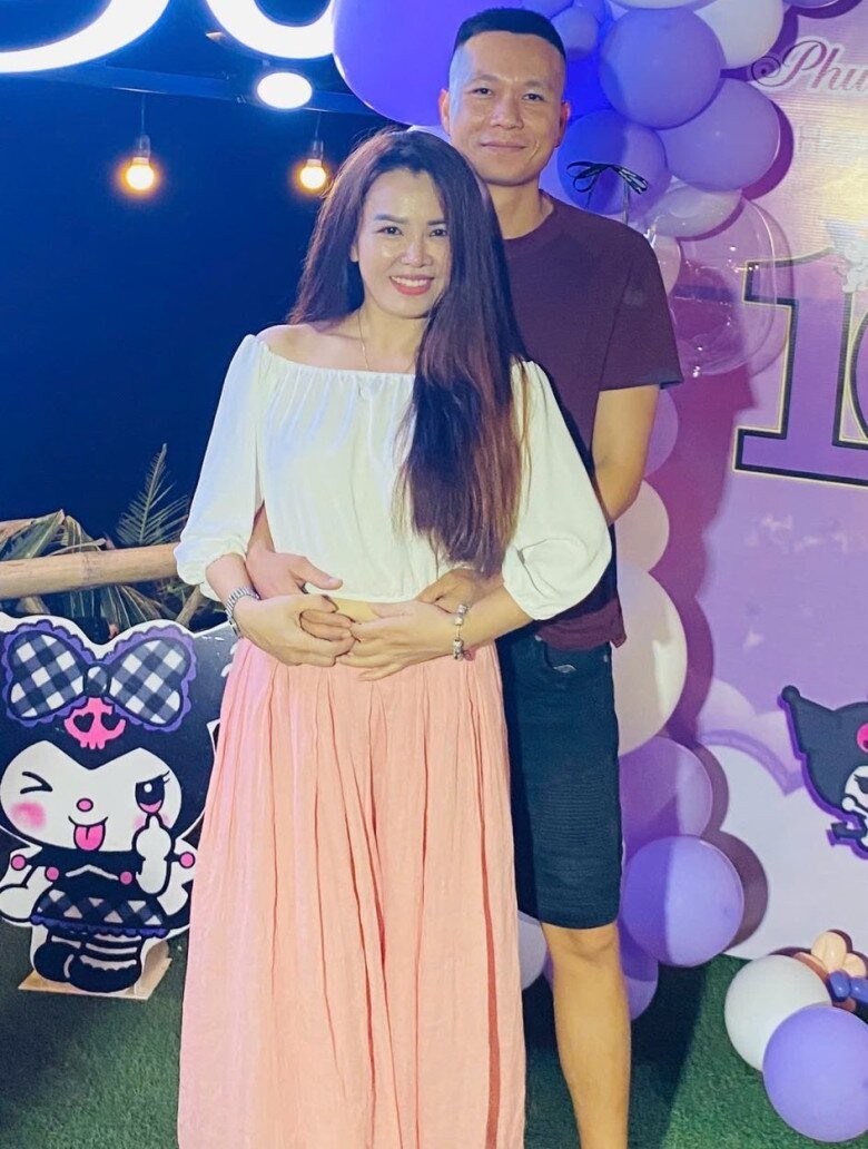 Bà nội U60 đi với con trai toàn bị "nhận nhầm" là vợ chồng, sở hữu vẻ đẹp vượt thời gian - Ảnh 4.