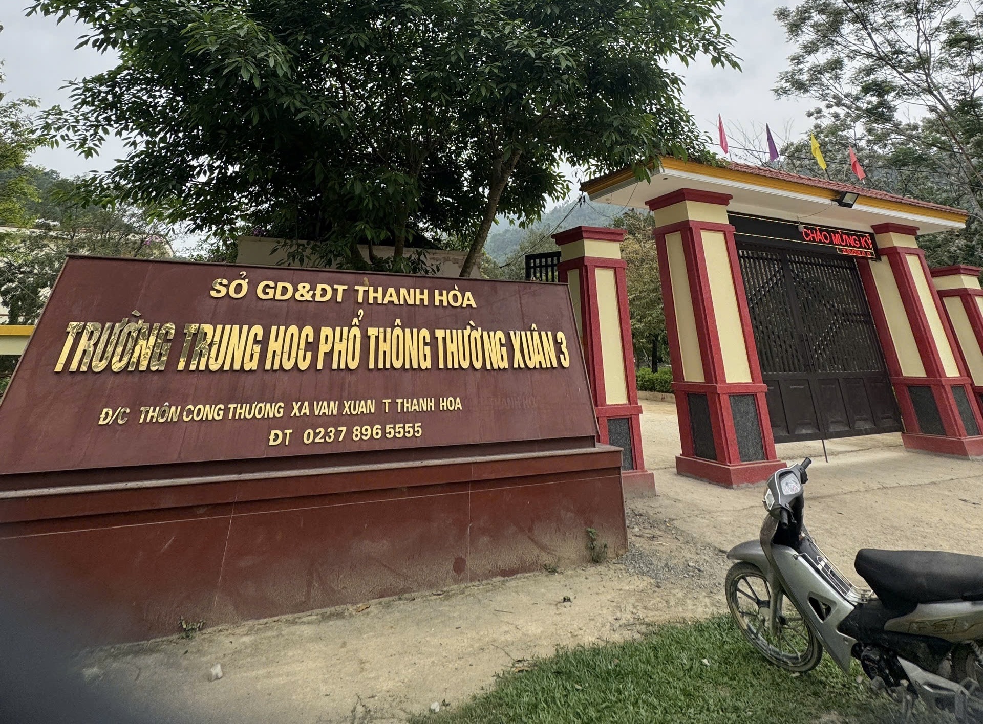 Thanh Hóa: Lương hợp đồng 5 triệu đồng, nhân viên trường học mòn mỏi chờ biên chế   - Ảnh 1.