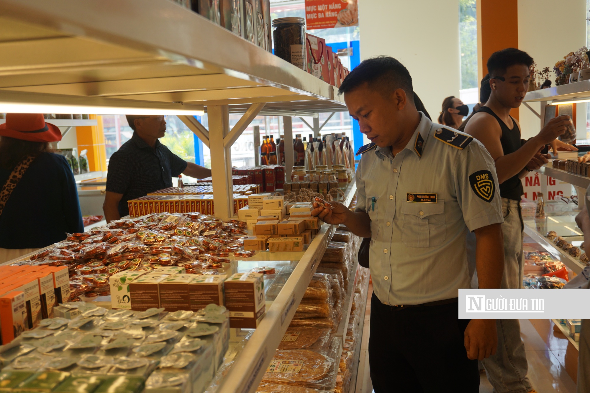 Quản lý thị trường Gia Lai kiểm tra, giám sát các cơ sở kinh doanh phục vụ Năm Du lịch quốc gia- Ảnh 5.