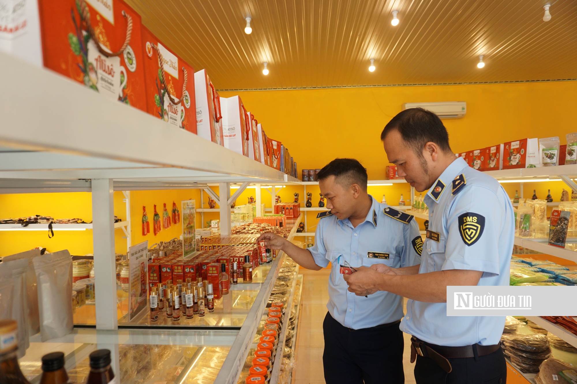 Quản lý thị trường Gia Lai kiểm tra, giám sát các cơ sở kinh doanh phục vụ Năm Du lịch quốc gia- Ảnh 1.