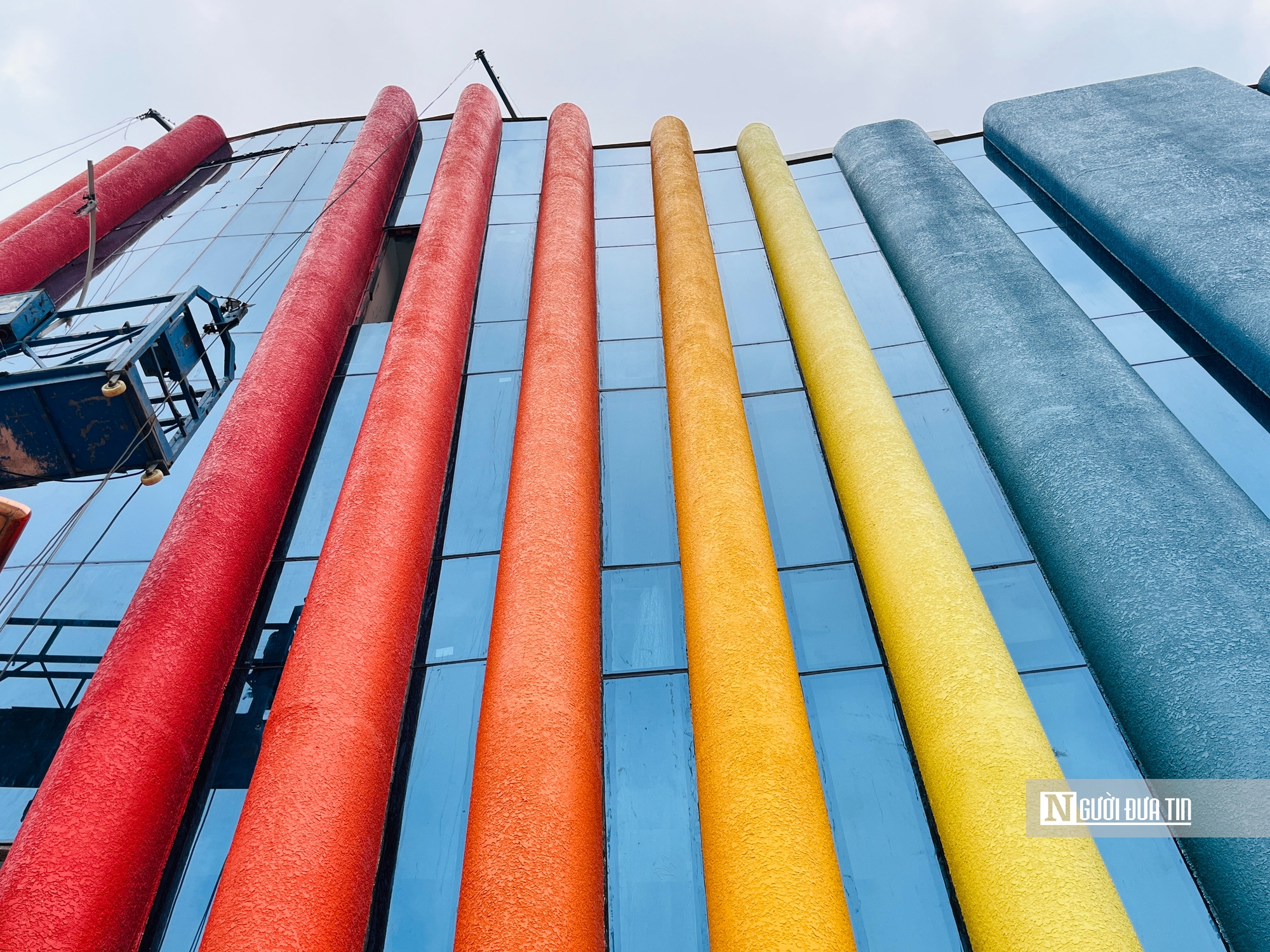 Cận cảnh kiến trúc độc đáo của Nhà hát Tuổi Trẻ cơ sở 2 giữa lòng Hà Nội - Ảnh 5.