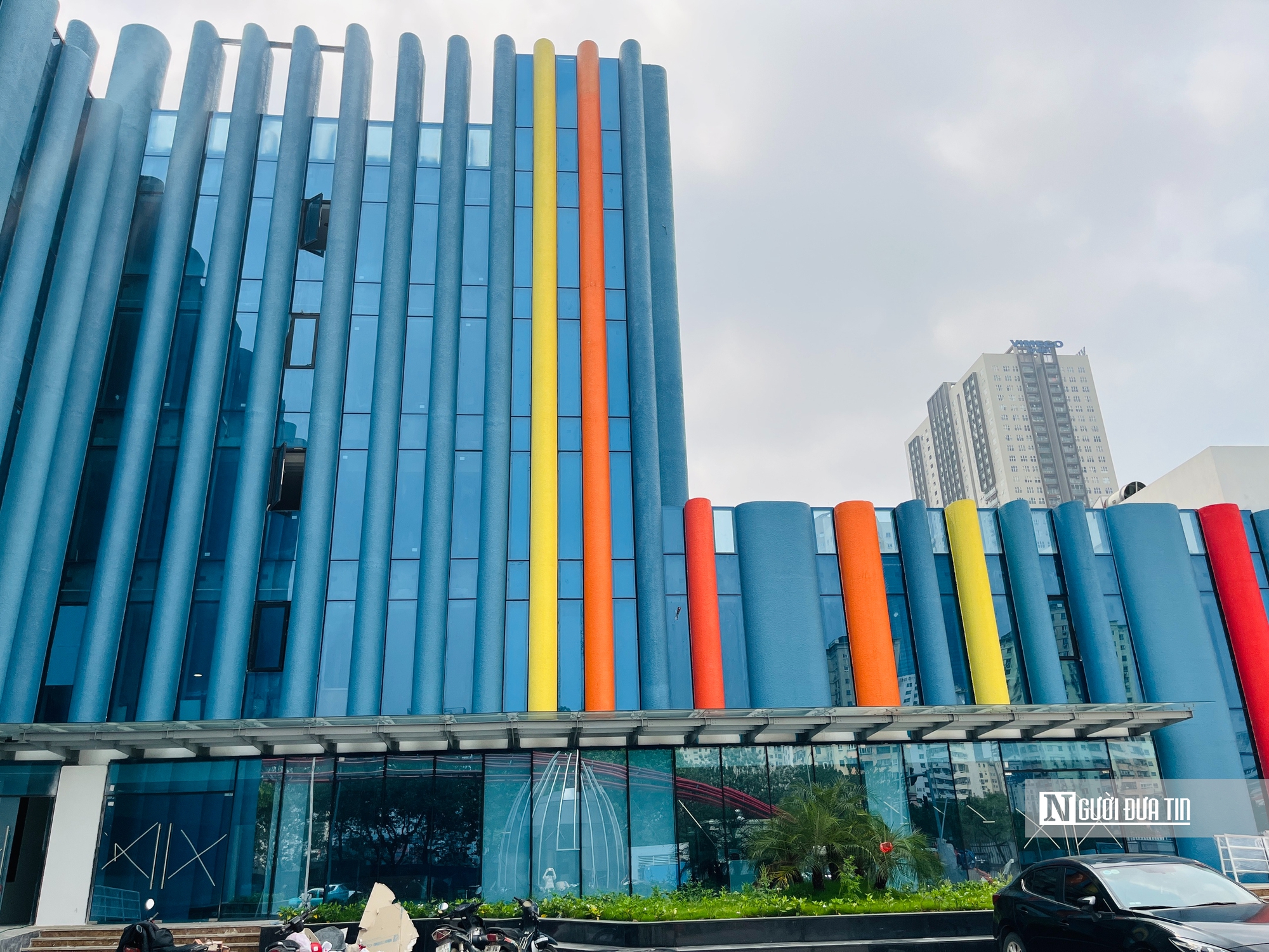 Cận cảnh kiến trúc độc đáo của Nhà hát Tuổi Trẻ cơ sở 2 giữa lòng Hà Nội - Ảnh 10.