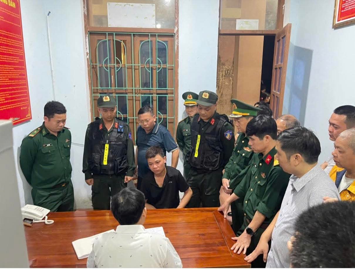 Vụ sát hại mẹ vợ và tài xế taxi: Bi kịch từ việc phát hiện vợ ngoại tình- Ảnh 3. Vụ sát hại mẹ vợ và tài xế taxi: Bi kịch từ việc phát hiện vợ ngoại tình- Ảnh 3.