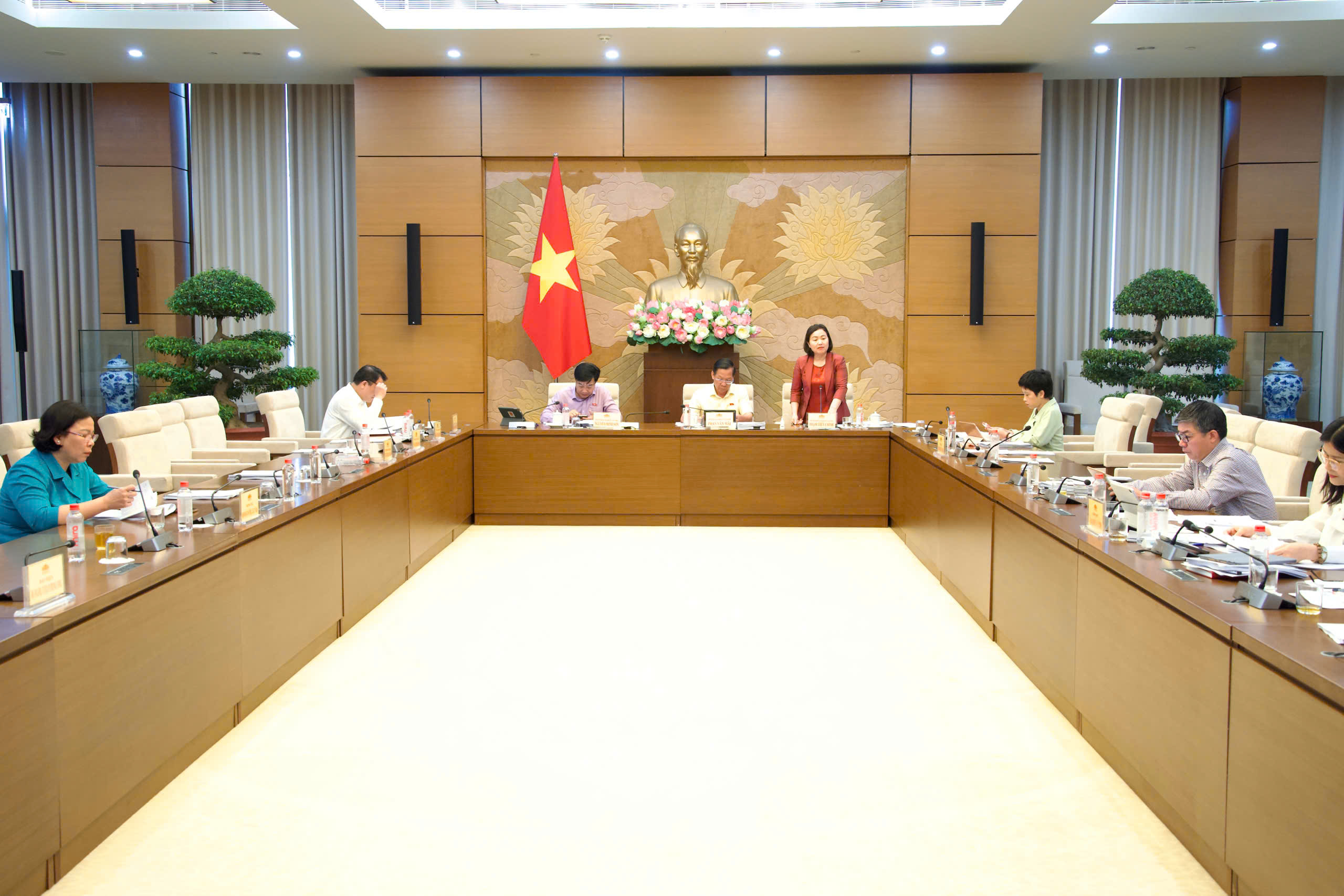 Sau sáp nhập, nhiều trụ sở được đầu tư khang trang nhưng hiện đang bỏ trống- Ảnh 4.