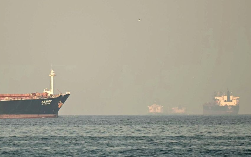 Ba Lan - Nền Kinh Tế Dễ Tổn Thương Trước Nguy Cơ Đóng Cửa Eo Biển Hormuz