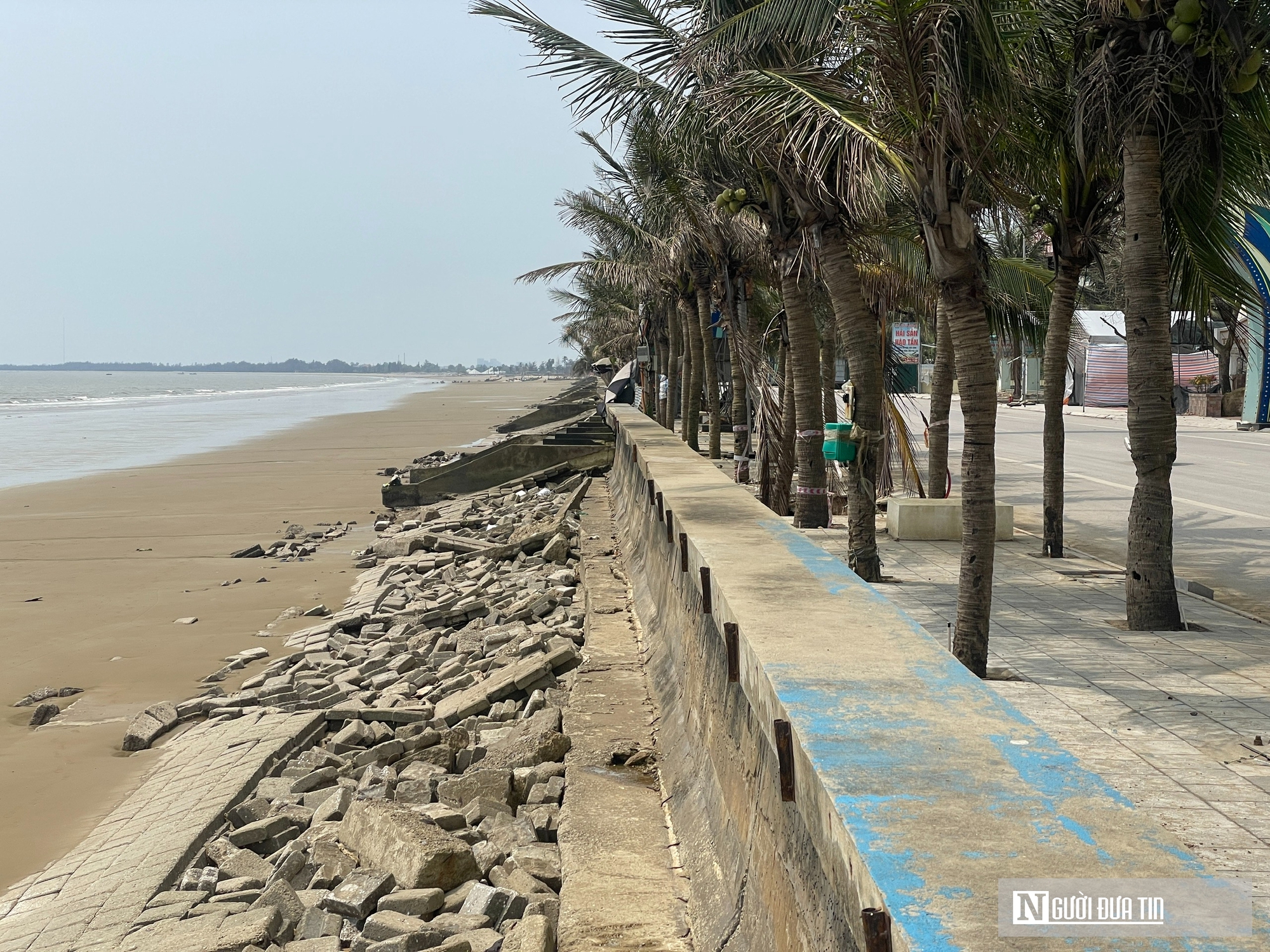 Chi gần 200 tỷ đồng khắc phục khu du lịch biển Hải Tiến- Ảnh 1.