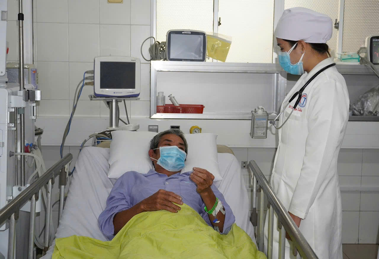 Ba người đ&agrave;n &ocirc;ng ở Cần Thơ găp nguy hiểm sau khi ăn canh chua c&aacute; n&oacute;c - Ảnh 1.