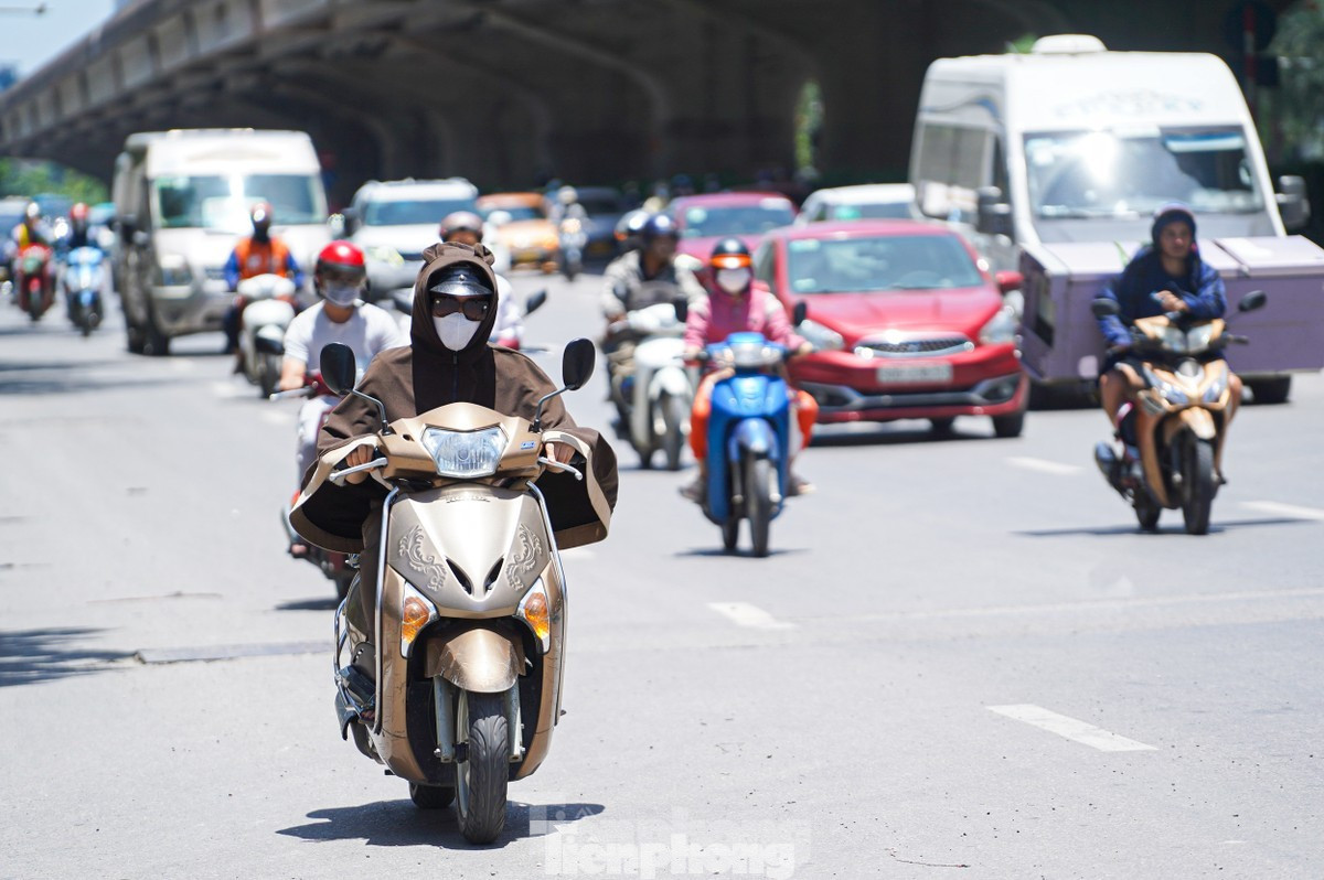 Dự báo thời tiết 28/3: Miền Bắc đón không khí lạnh lệch đông, trời giảm nhiệt kèm mưa dông... - Ảnh 1.