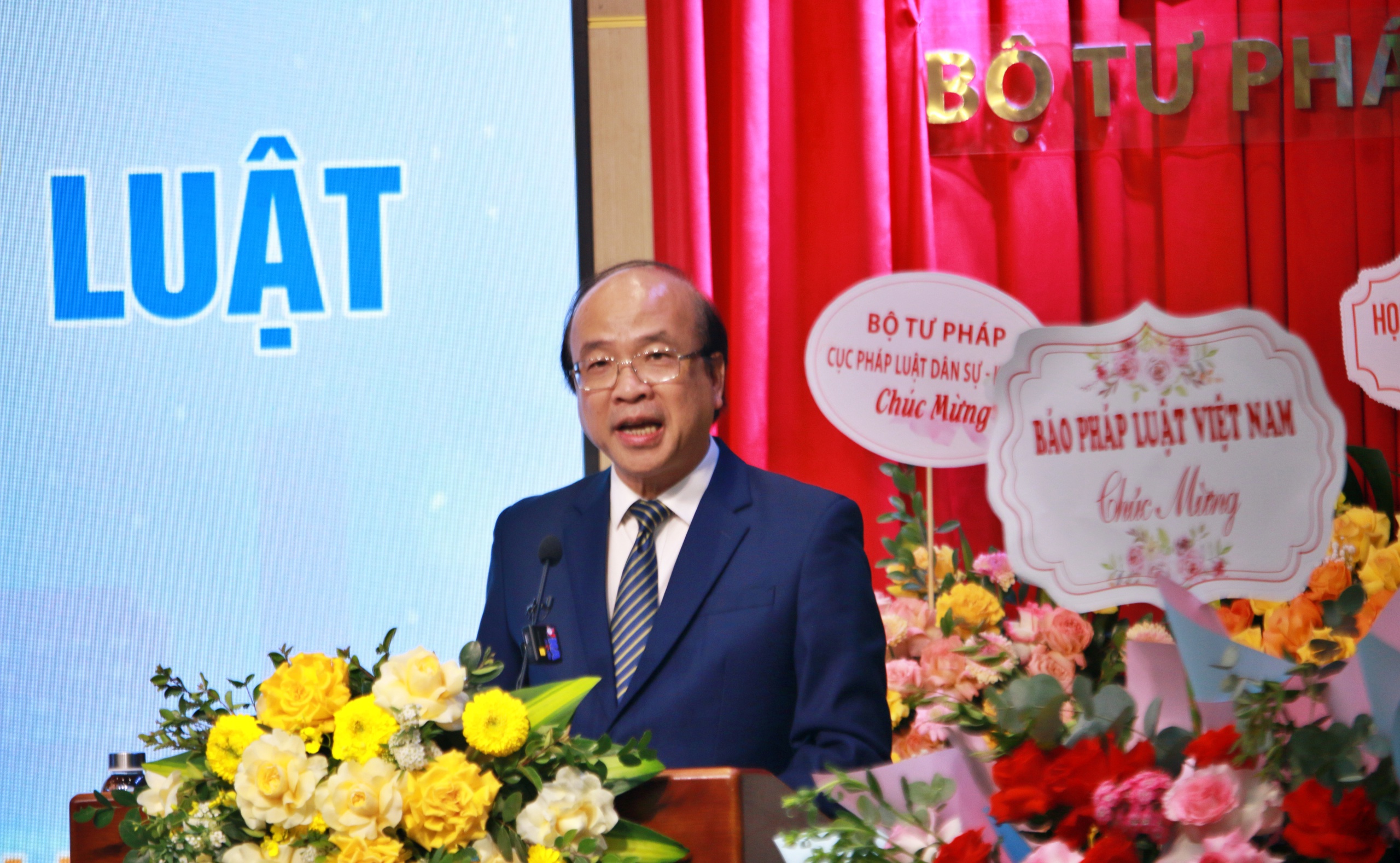 Ra mắt Quỹ hỗ trợ xây dựng chính sách, pháp luật- Ảnh 3.