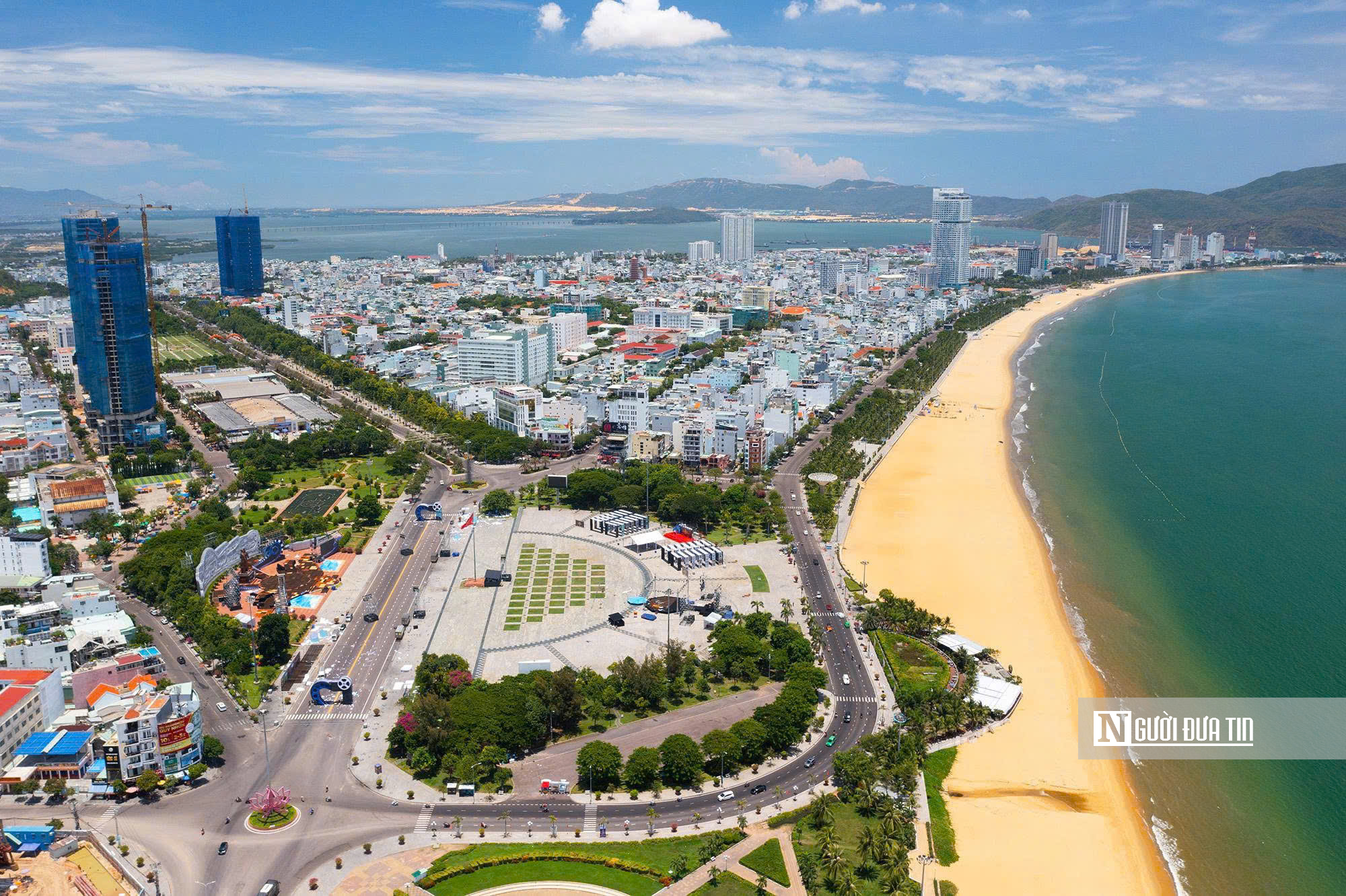 Khai mạc Năm Du lịch Quốc gia – Gia Lai 2026: Bùng nổ cảm xúc từ sân khấu thực cảnh đến Mega concert- Ảnh 7. Khai mạc Năm Du lịch Quốc gia – Gia Lai 2026: Bùng nổ cảm xúc từ sân khấu thực cảnh đến Mega concert- Ảnh 7.