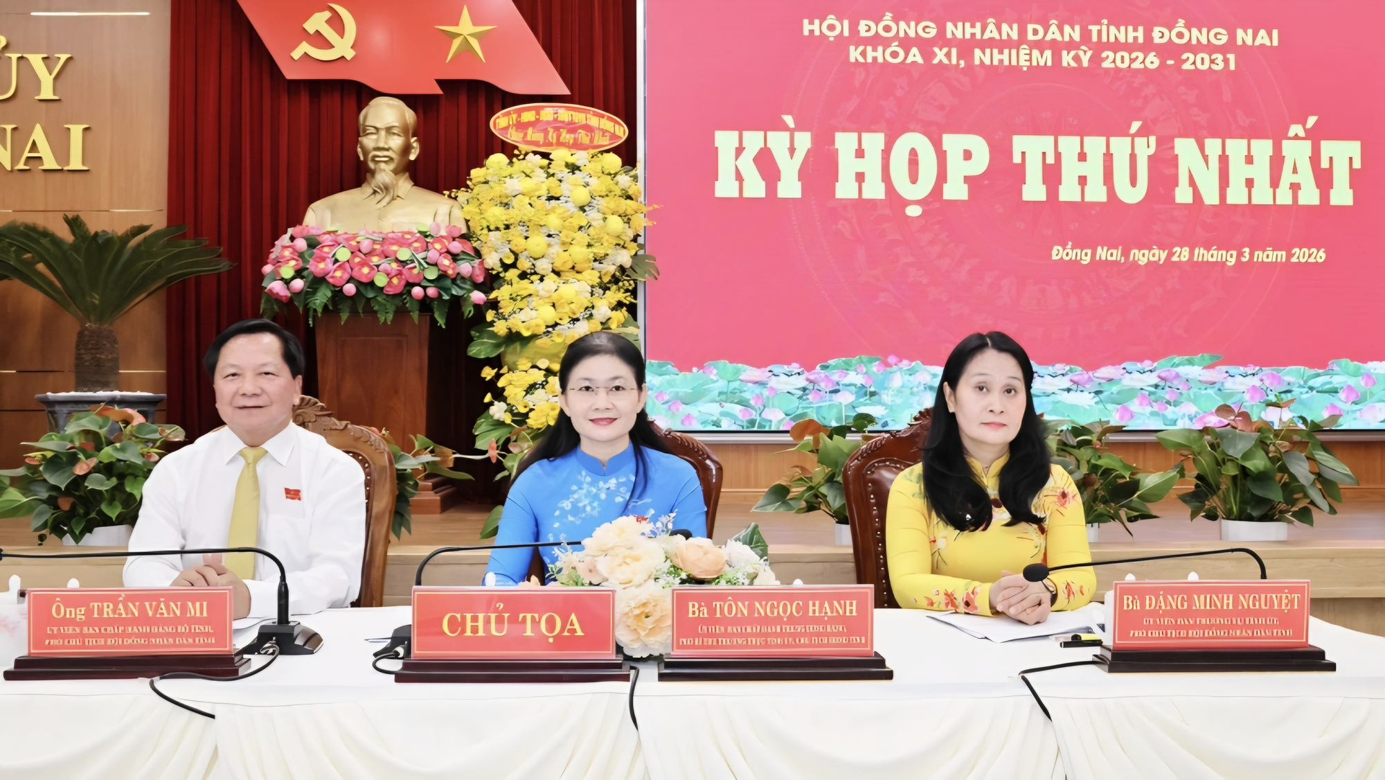 Kỳ họp thứ nhất HĐND tỉnh Đồng Nai khóa XI: Kiện toàn bộ máy, khởi đầu chặng đường phát triển mới- Ảnh 3.