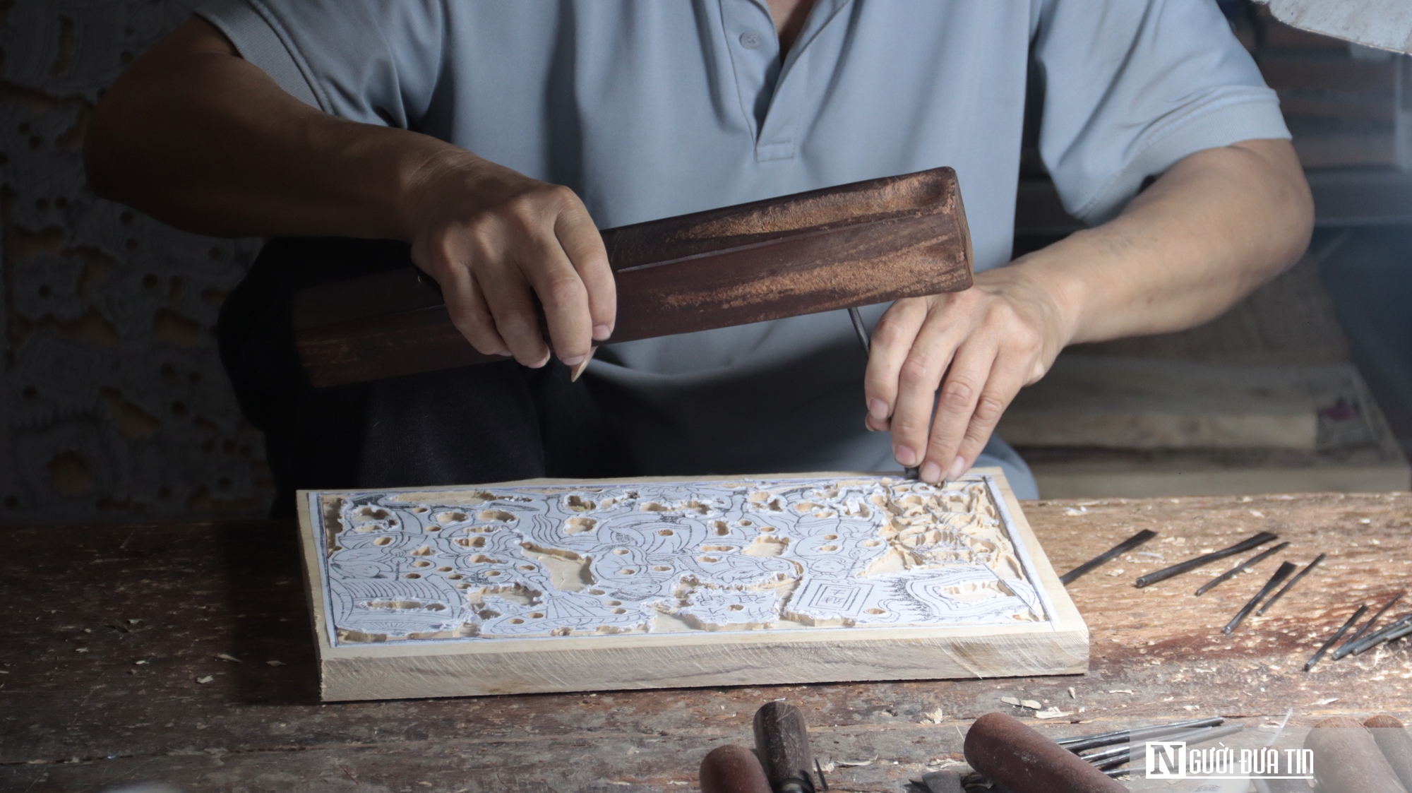 Bộ khuôn tranh khắc gỗ 200 năm tuổi được trả 200 triệu chủ nhà không bán - Ảnh 7.