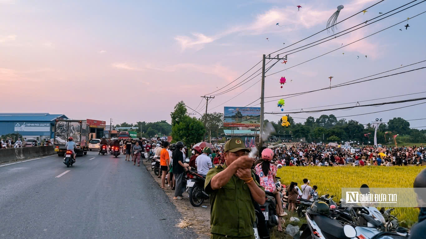 Nhộn nhịp điểm thả diều cuối tuần tại Gò Kén- Ảnh 3.