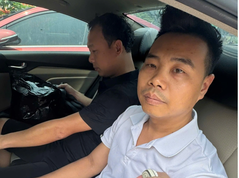 Bắt khẩn cấp 2 kẻ đi ô tô dùng hung khí tấn công nam sinh 19 tuổi gây thương tích nặng- Ảnh 2. Bắt khẩn cấp 2 kẻ đi ô tô dùng hung khí tấn công nam sinh 19 tuổi gây thương tích nặng- Ảnh 2.