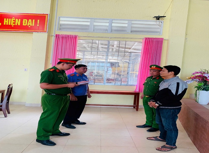 Bắt giam giám đốc Công ty đường cát Quốc Thái- Ảnh 1.