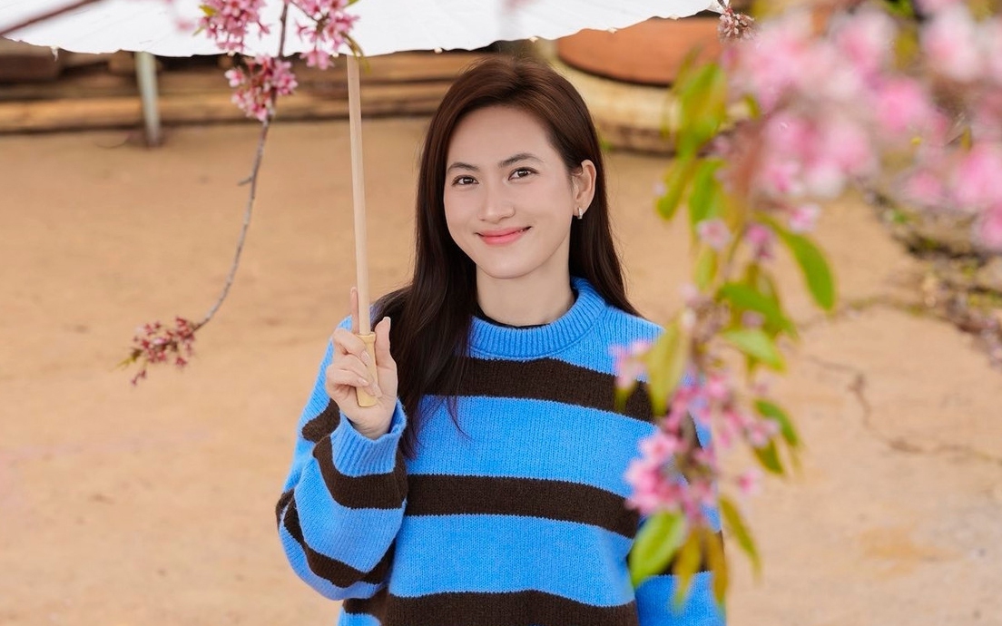 Phương Anh Đào gây sốt với hình ảnh giản dị tại bối cảnh phim 'Báu Vật Trời Cho'
