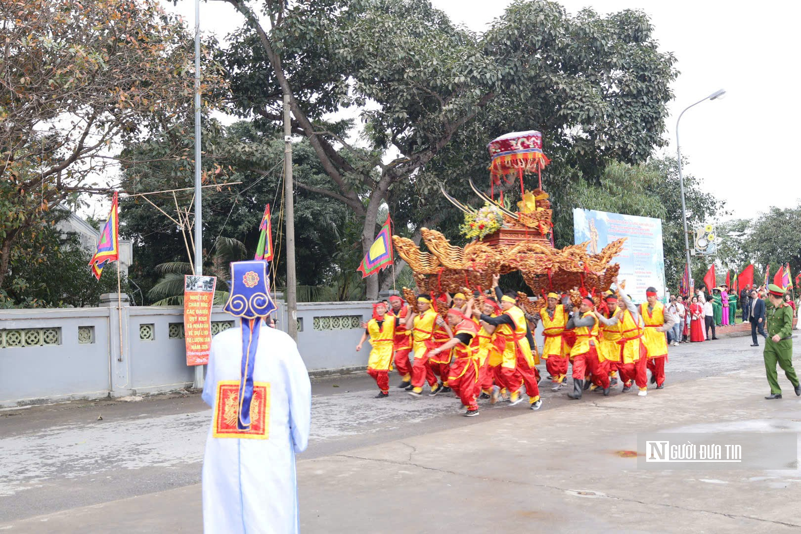 H&agrave;ng ngh&igrave;n người về khai hội Từ Lương X&acirc;m- Ảnh 4.