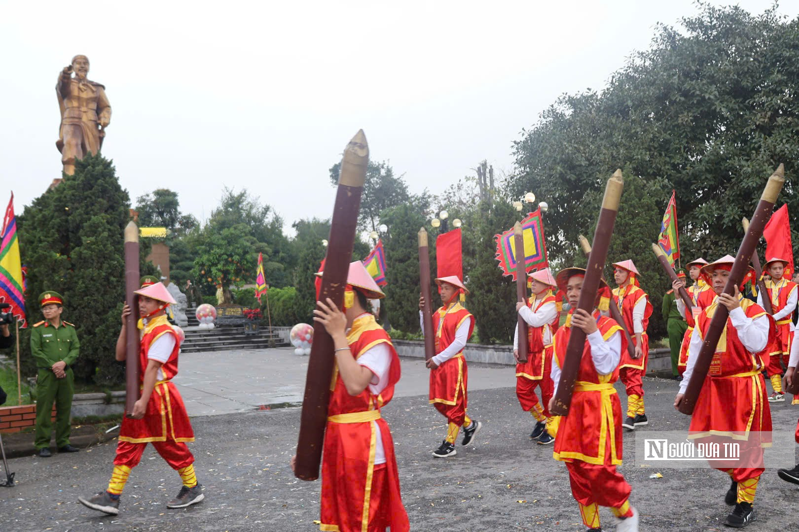 H&agrave;ng ngh&igrave;n người về khai hội Từ Lương X&acirc;m- Ảnh 5.