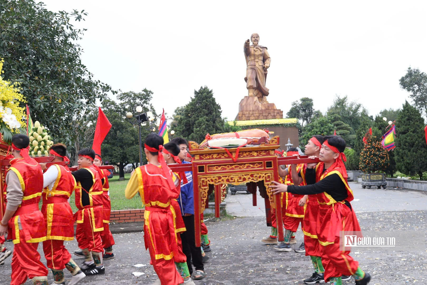 H&agrave;ng ngh&igrave;n người về khai hội Từ Lương X&acirc;m- Ảnh 8.
