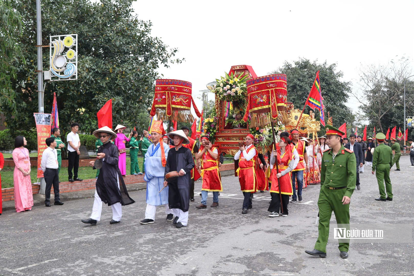 H&agrave;ng ngh&igrave;n người về khai hội Từ Lương X&acirc;m- Ảnh 10.