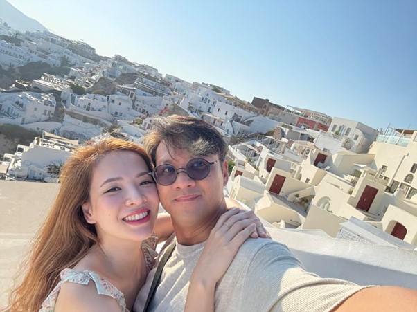 "Mỹ nhân thời tiết": Bất ngờ "báo động đỏ" trong ngày sinh nhật chồng đạo diễn - Ảnh 1.