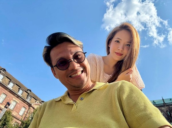 "Mỹ nhân thời tiết": Bất ngờ "báo động đỏ" trong ngày sinh nhật chồng đạo diễn - Ảnh 2.