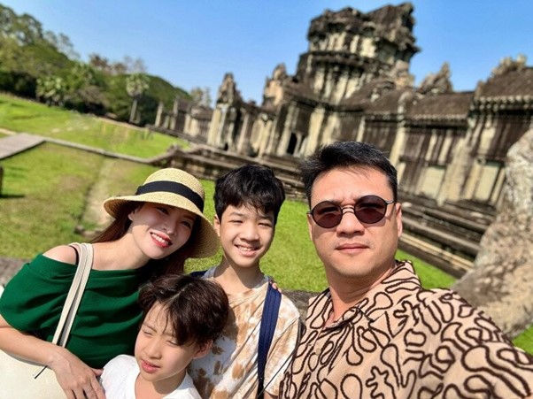 "Mỹ nhân thời tiết": Bất ngờ "báo động đỏ" trong ngày sinh nhật chồng đạo diễn - Ảnh 5.