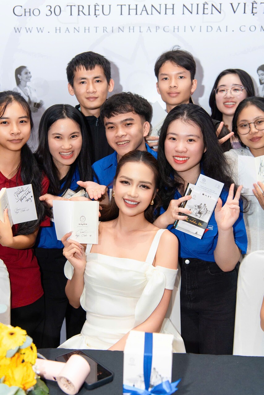 Hoa hậu Ngọc Châu: Từ tuổi thơ khó khăn đến lời nhắn 