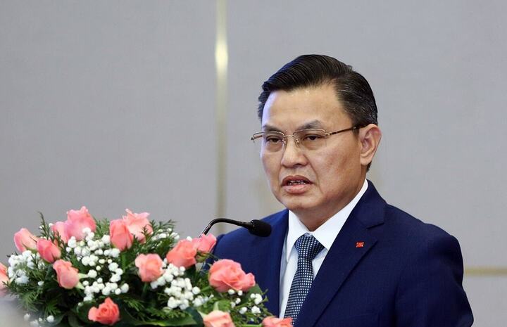 Khởi tố cựu Cục trưởng Cục M&ocirc;i trường Ho&agrave;ng Văn Thức v&agrave; 10 bị can kh&aacute;c- Ảnh 1.