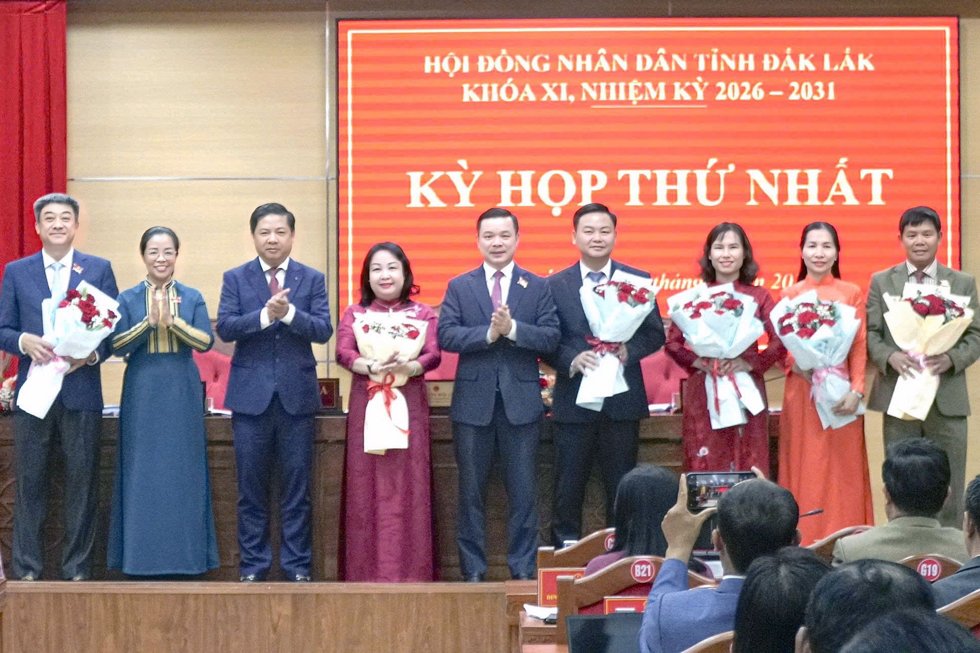 Tân Chủ tịch UBND tỉnh Đắk Lắk cam kết “nói đi đôi với làm”, tập trung tháo gỡ “điểm nghẽn” của tỉnh - Ảnh 5.