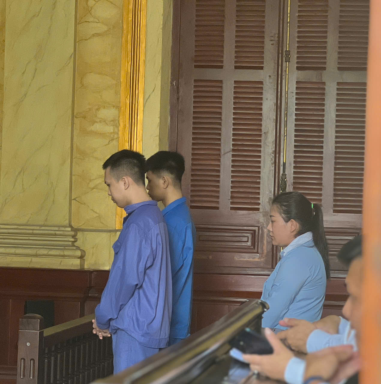 Sự thật phía sau cam kết mua bán được mọi loại ngoại tệ của 3 thanh niên trẻ- Ảnh 1.