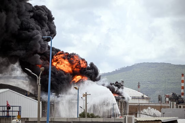 Mỹ đưa ra cảnh báo mới nhằm vào chính quyền Tehran; Iran đánh giá đề xuất của Mỹ là "không thực tế" - Ảnh 1.