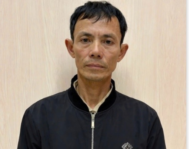 Tạm giữ đối tượng dùng điện bẫy chuột dẫn đến chết người - Ảnh 1.