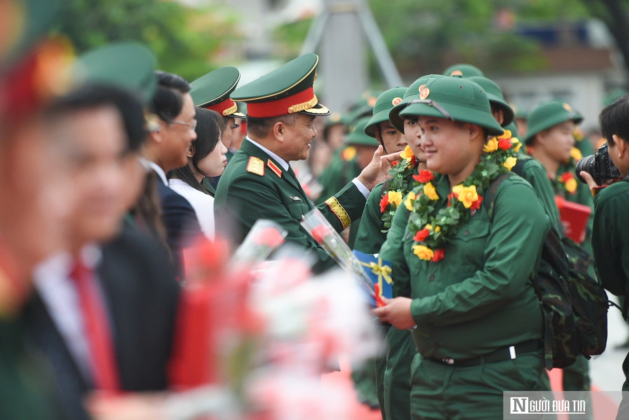 Trang trọng, xúc động ngày hội tòng quân cho hàng ngàn thanh niên Đà Nẵng- Ảnh 10. Trang trọng, xúc động ngày hội tòng quân cho hàng ngàn thanh niên Đà Nẵng- Ảnh 10.