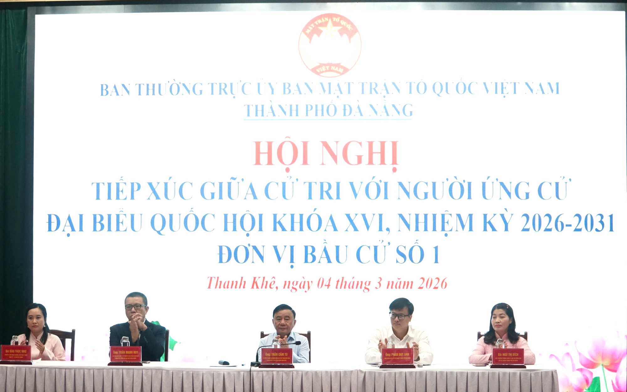 Ứng Cử Viên Đà Nẵng Cam Kết Đại Diện Ý Chí Nhân Dân Tại Hội Nghị Tiếp Xúc Cử Tri