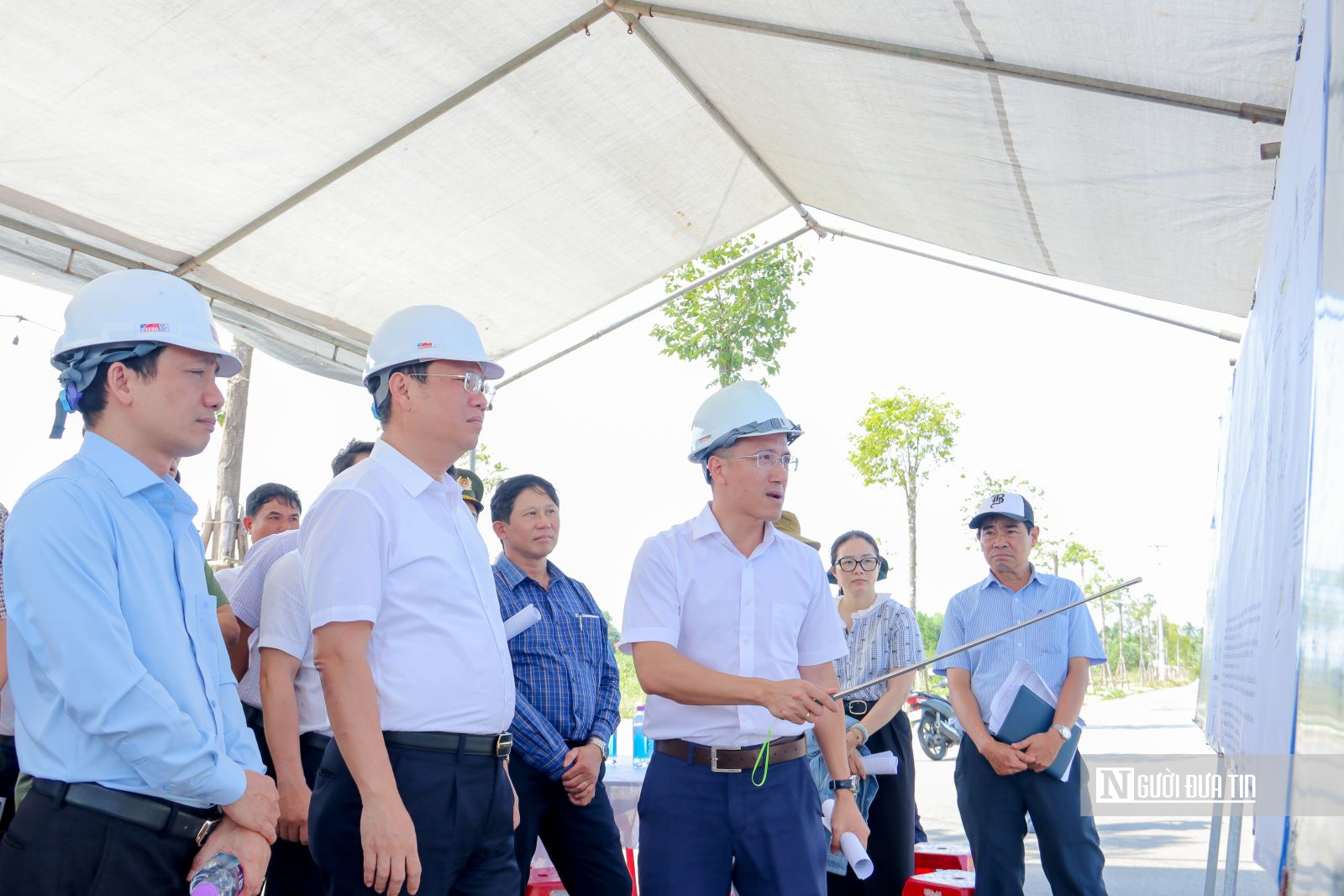 Quảng Ng&atilde;i gỡ &ldquo;điểm nghẽn&rdquo;, tăng tốc c&aacute;c dự &aacute;n hạ tầng trọng điểm- Ảnh 1.