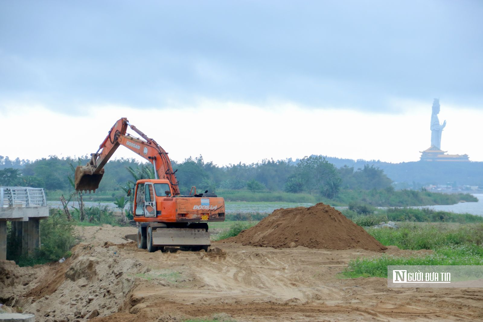 Quảng Ngãi gỡ “điểm nghẽn”, tăng tốc các dự án hạ tầng trọng điểm- Ảnh 9.