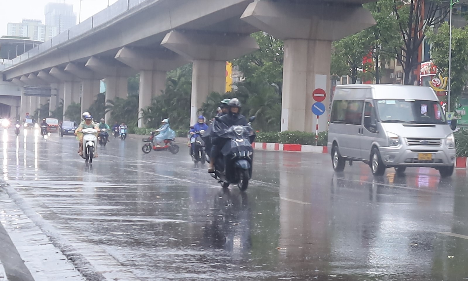 Tin gi&oacute; m&ugrave;a Đ&ocirc;ng Bắc mới nhất: Ng&agrave;y mai, nhiều nơi mưa to - Ảnh 1.