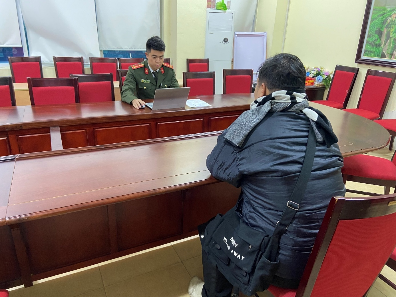 Bị phạt 7,5 triệu đồng vì đăng tải hình ảnh tai nạn rùng rợn lên Facebook - Ảnh 1.