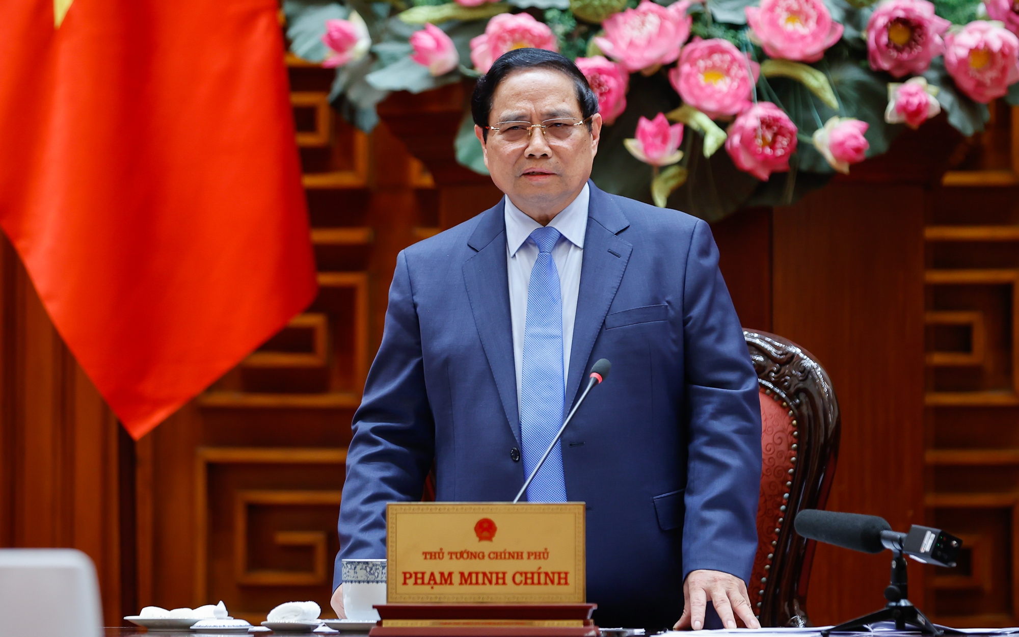 Thủ tướng chỉ đạo điều hành chính sách tiền tệ, tài khóa ứng phó biến động thế giới