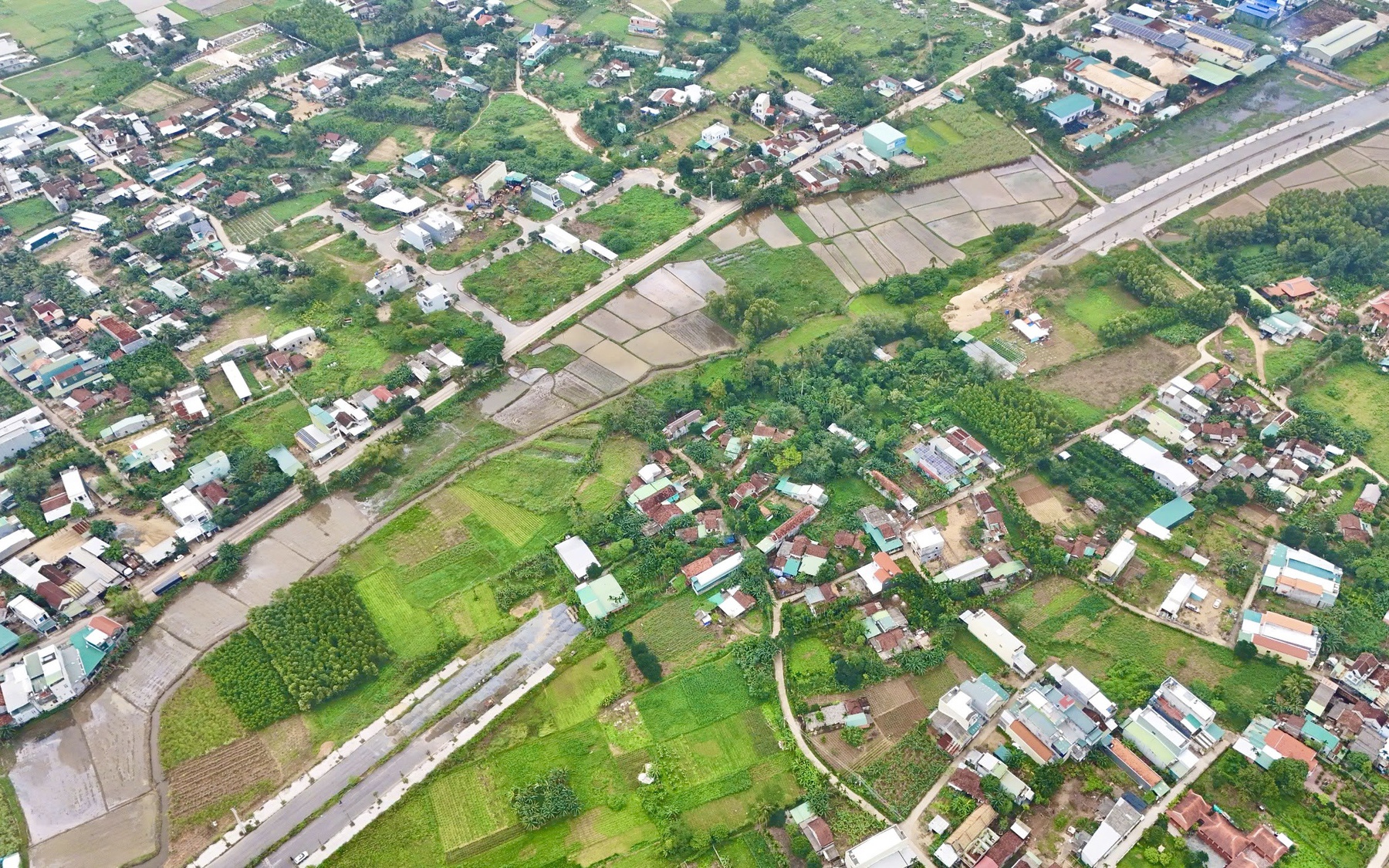 Quảng Ngãi đẩy nhanh tiến độ các dự án giao thông trọng điểm, tháo gỡ vướng mắc
