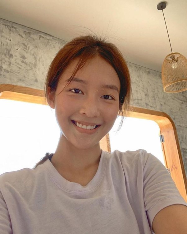 Top 10 "nữ thần mặt mộc" đẹp nhất Vbiz, kh&ocirc;ng son phấn vẫn khiến vạn người m&ecirc; - Ảnh 19.