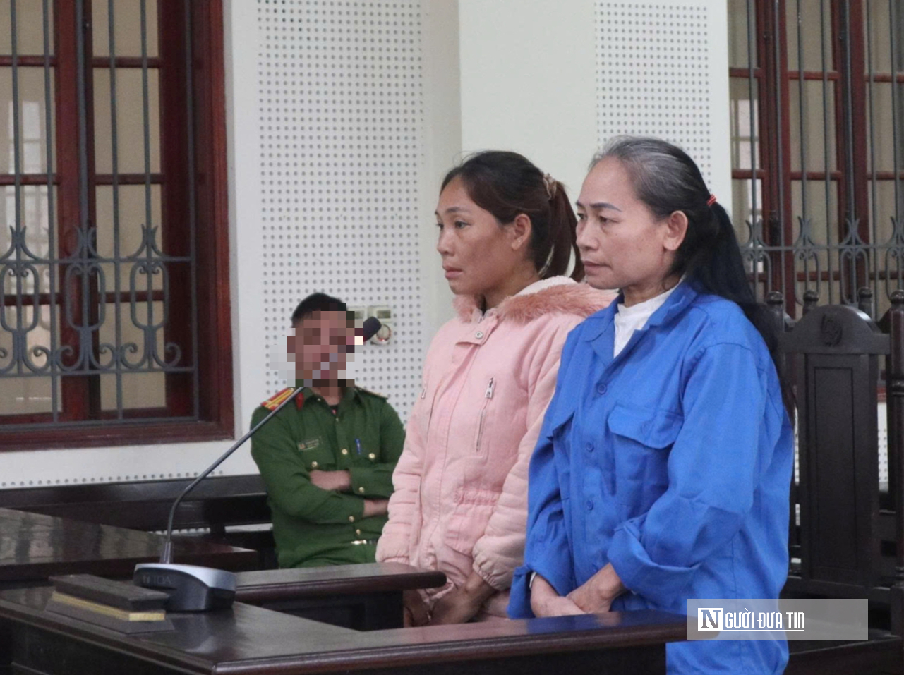 Giọt nước mắt muộn màng của “mẹ mìn” nhẫn tâm bán con sang xứ người- Ảnh 1.