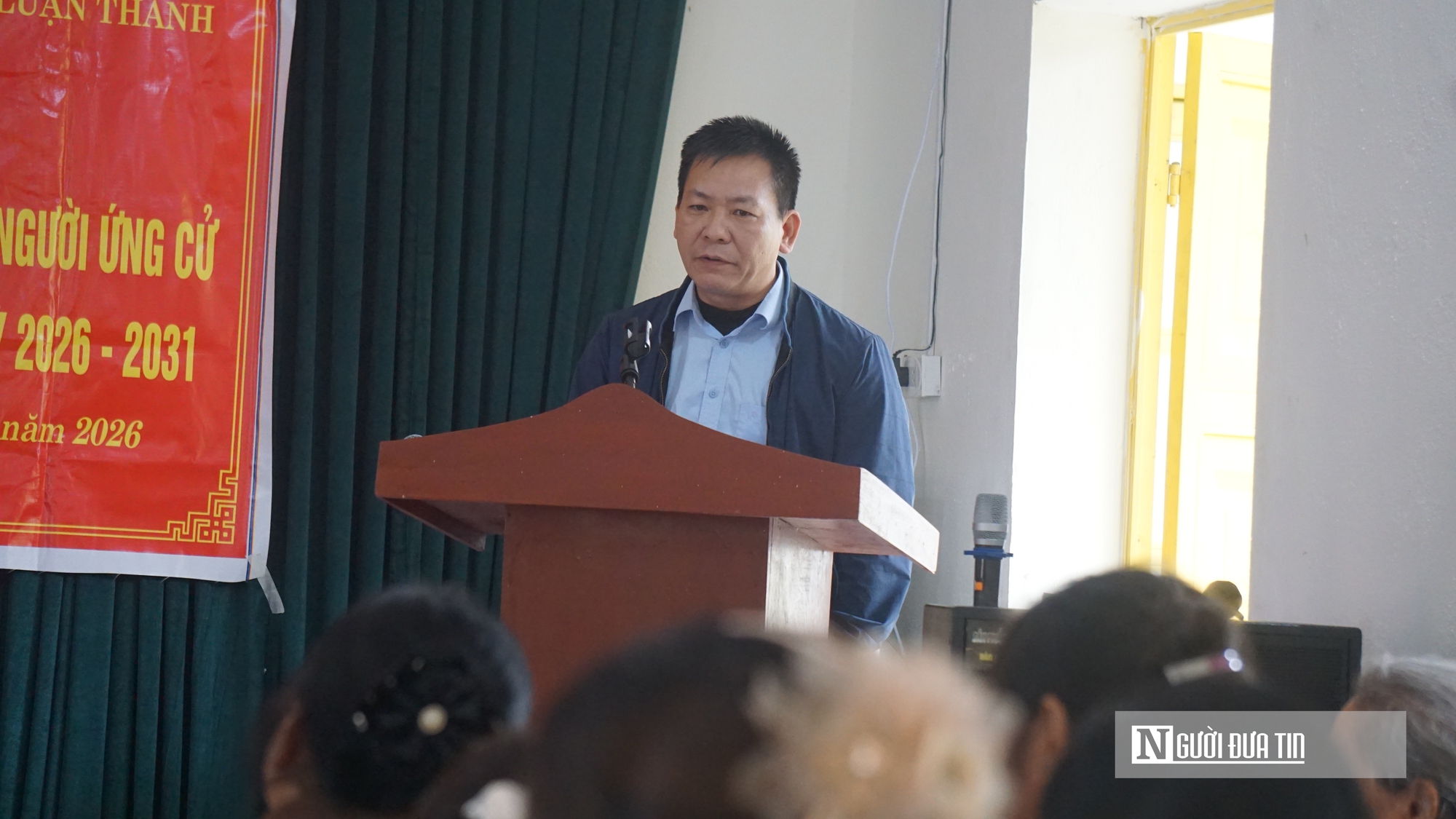 Bố tr&iacute; h&ograve;m phiếu lưu động cho cử tri yếu thế trước ng&agrave;y bầu cử- Ảnh 2.