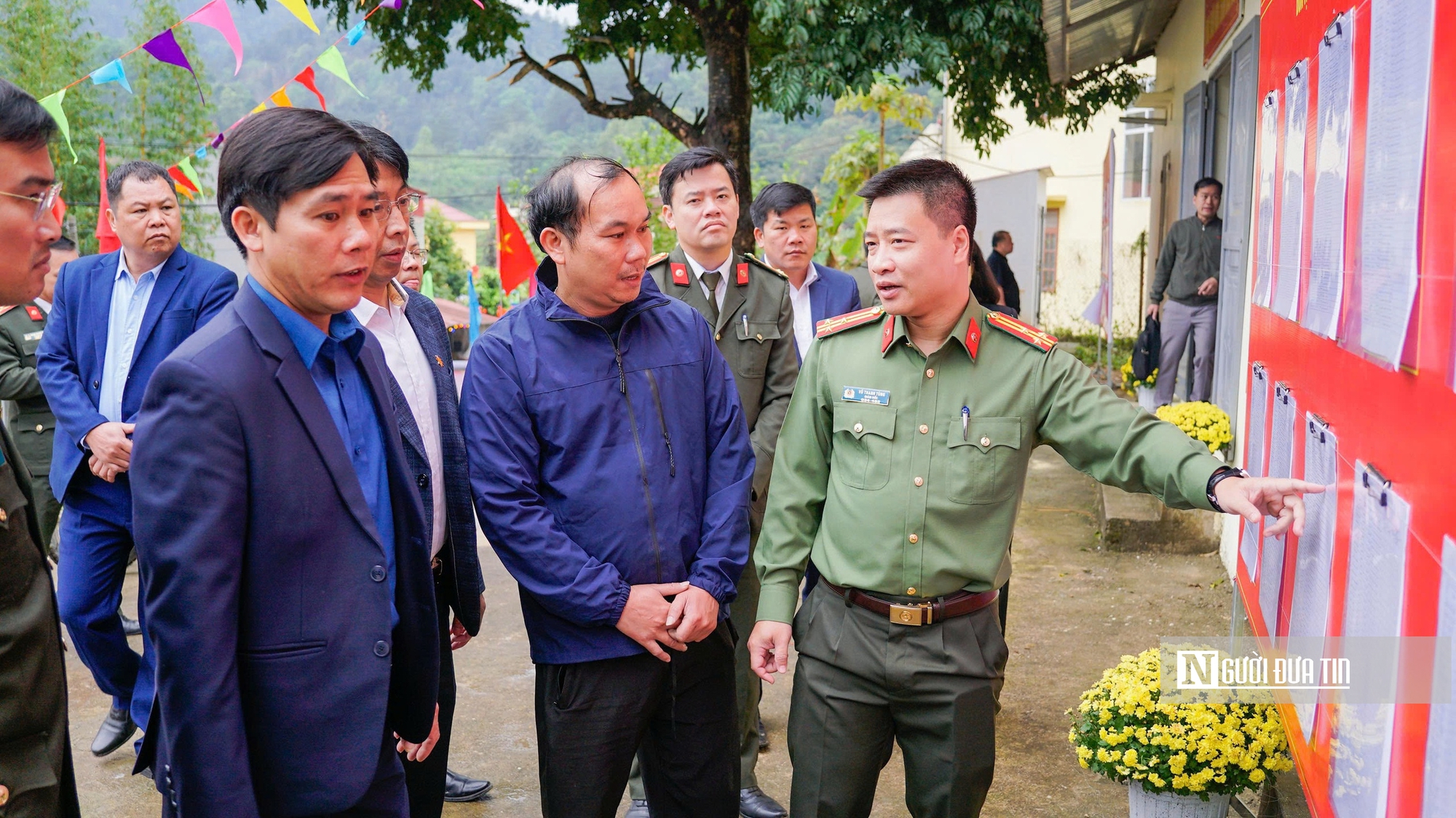 Lạng Sơn ngập tr&agrave;n sắc đỏ cờ hoa hướng tới ng&agrave;y bầu cử- Ảnh 11.