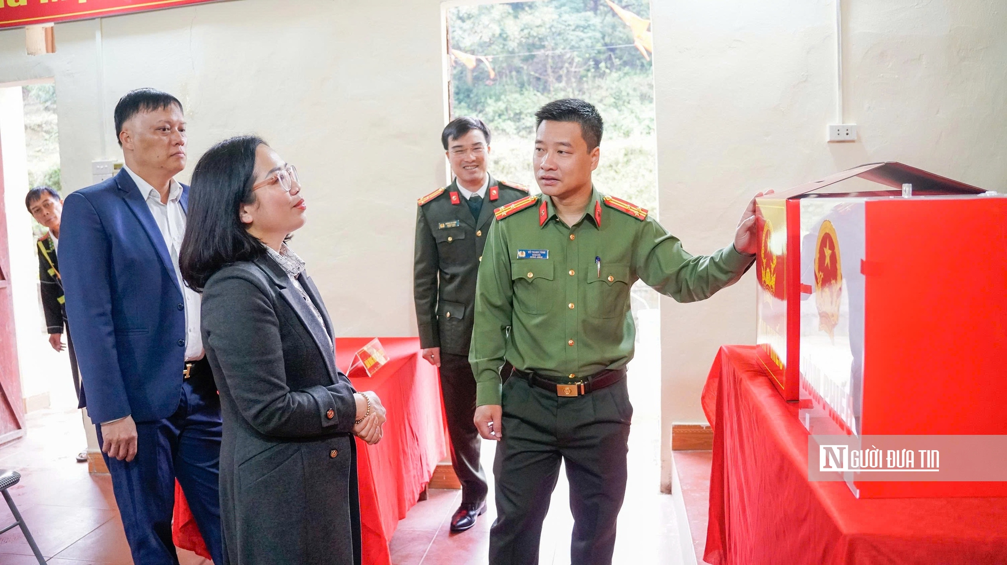 Lạng Sơn ngập tr&agrave;n sắc đỏ cờ hoa hướng tới ng&agrave;y bầu cử- Ảnh 15.