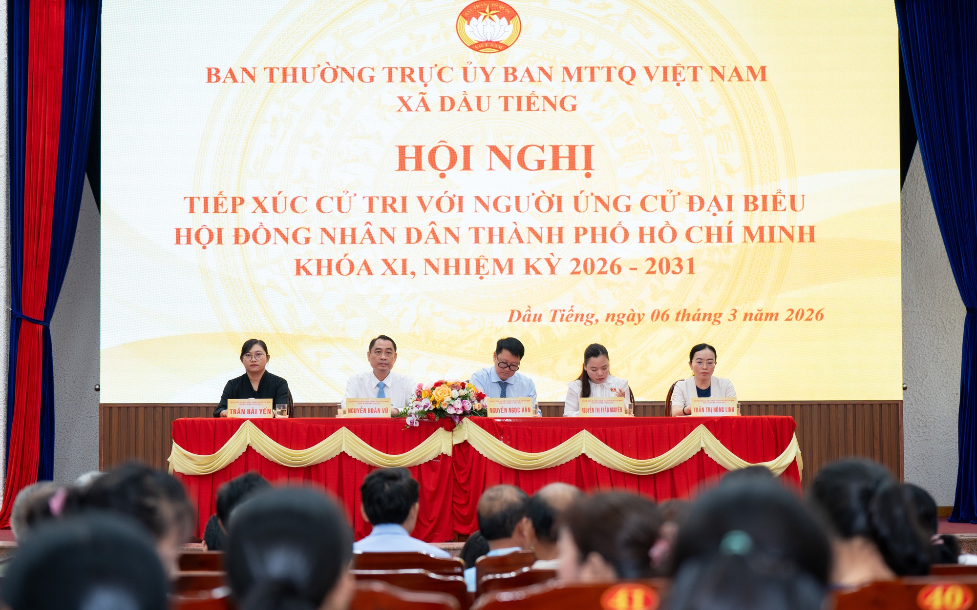 Cử Tri Dầu Tiếng Kỳ Vọng Nâng Cấp Hạ Tầng Và Tạo Việc Làm Tại Buổi Tiếp Xúc