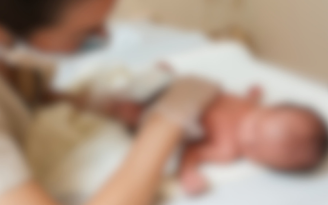 Cảnh báo từ cái chết thương tâm của bé 4 tháng tuổi khi tắm thuốc tại trung tâm chăm sóc