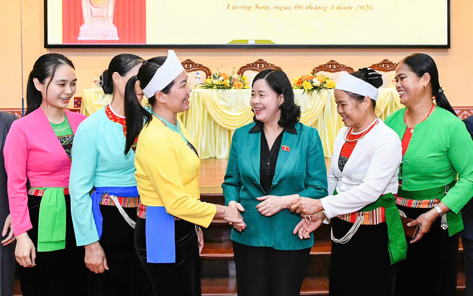 Cụ thể hóa quan điểm 'dân là gốc' qua tiếp xúc cử tri tại Phú Thọ